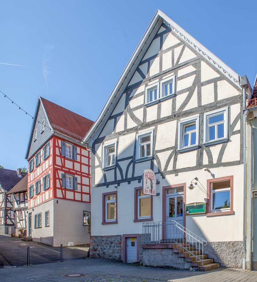 Hotel Am Markt Hungen ภายนอก รูปภาพ